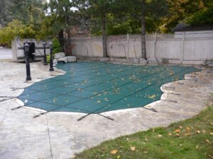 Safety cover on a small pool